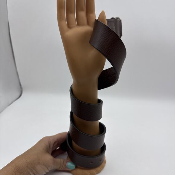 Lands’ End Mens Brown Leather 1.3/8” Wide Belt Size 36 Brass Tone Buckle - Picture 4 of 14